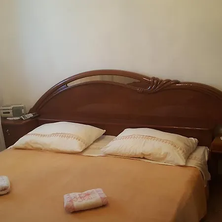 Anna Апартаменты *